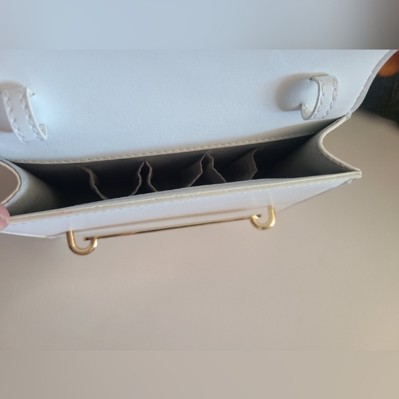 Legend Age lipstick and carrying case - Picture 3 of 7